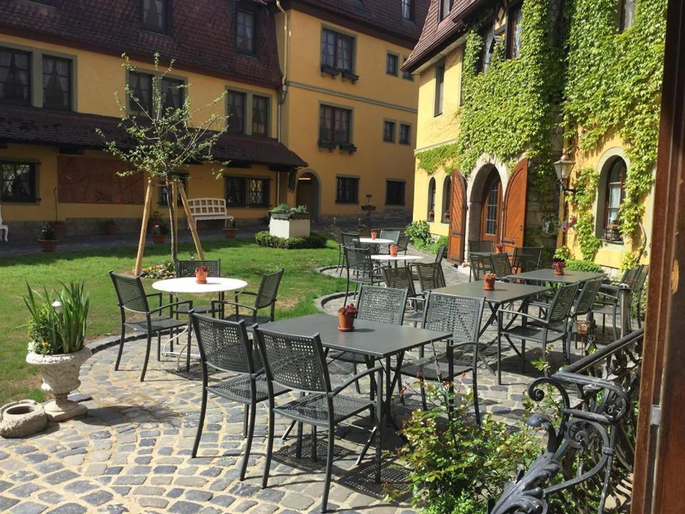 Hotel Leicht Biebelried Exterior foto